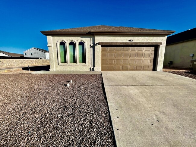 Building Photo - 14801 John McNeely Ave