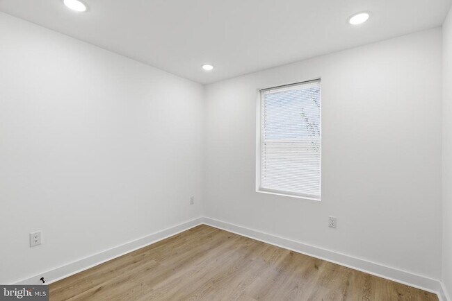 Foto del edificio - 630 W Cumberland St