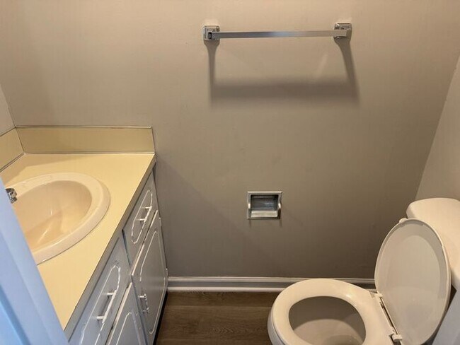 Foto del edificio - Townhouse near hospital and downtown