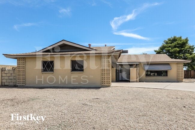 Building Photo - 4501 S Forest Ave