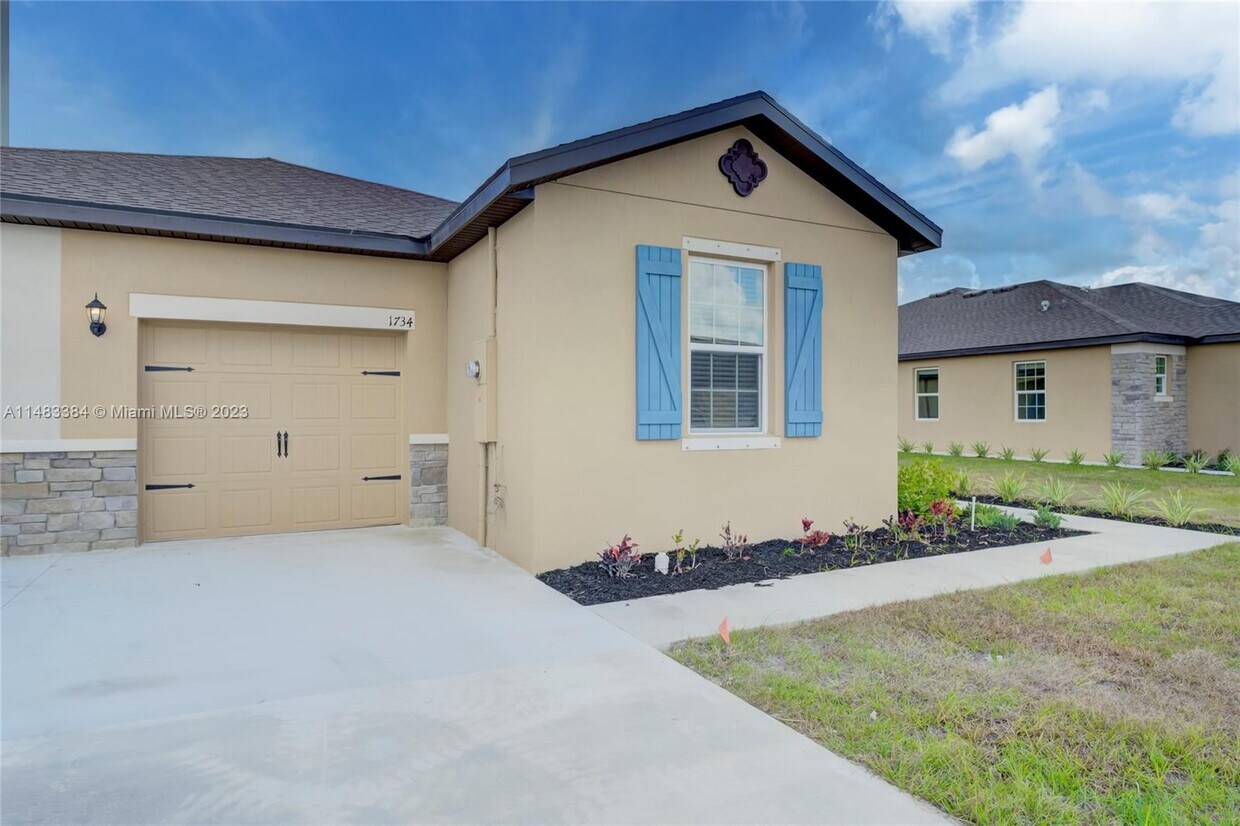 1734 Party Pl, Fort Pierce, FL 34947 Townhome Rentals in Fort Pierce
