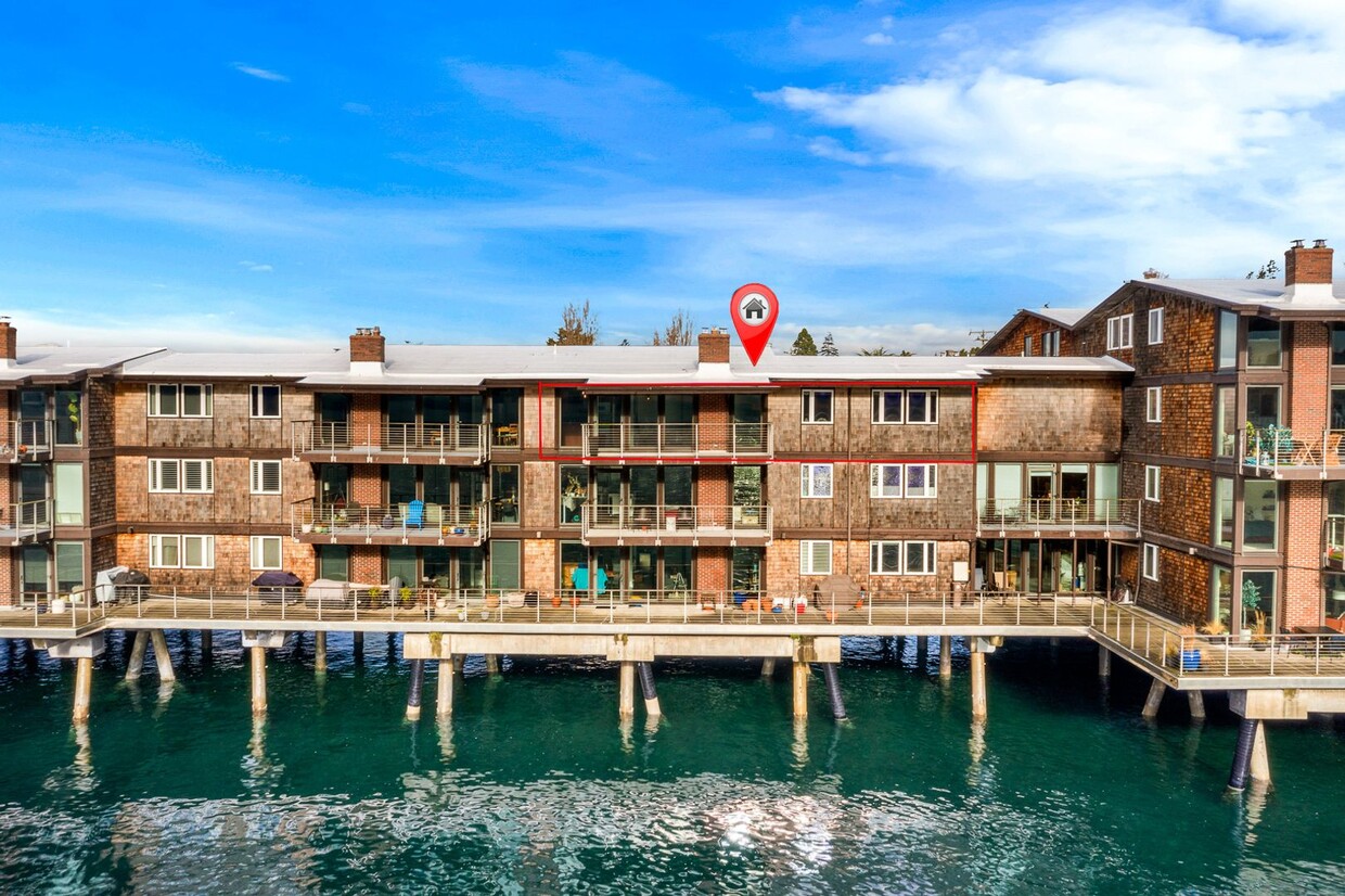 Foto principal - Alki - Waterfront 2 Bedroom 2 Bath Condo -...