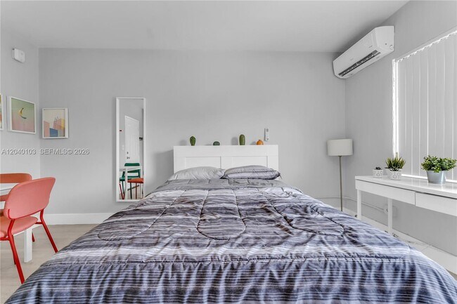 Foto del edificio - 6647 SW 59th Pl