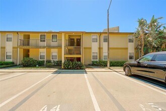 Building Photo - 12293 Sailwinds Dr