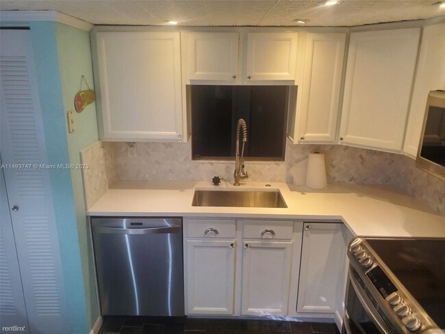 Building Photo - 3 br, 2 bath House - 2507 San Remo Cir
