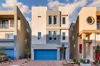 Building Photo - 8098 Misty Canyon Ave