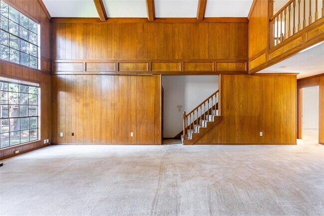 Building Photo - 5506 Pine Arbor Dr