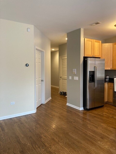 Foto del edificio - 934 W Cuyler Ave