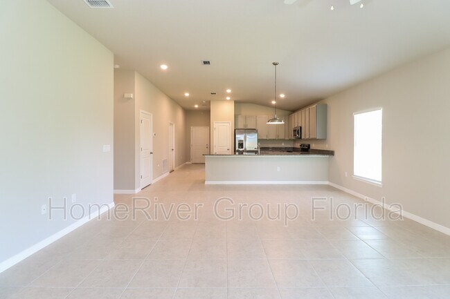 Building Photo - 600 Mercado Ct