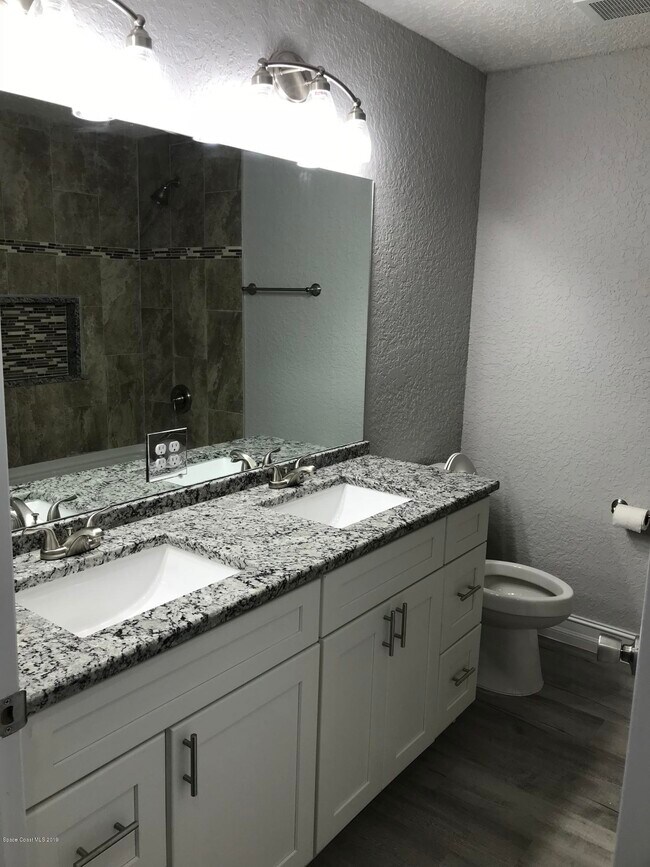 Foto del edificio - 2513 Tree Ridge Ln NE
