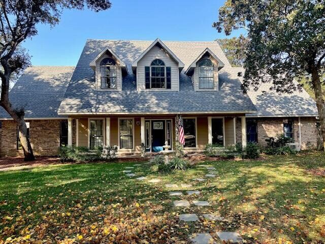 Foto del edificio - 805 Harbor Ln