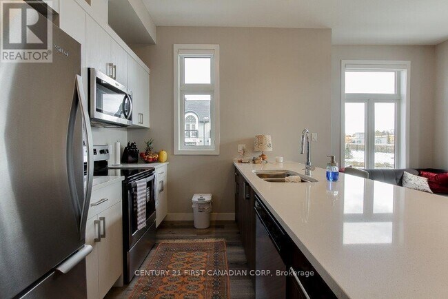 Photo du bâtiment - 275 Callaway Rd