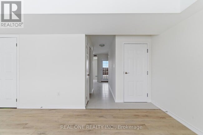 Building Photo - 85 Mullin Dr