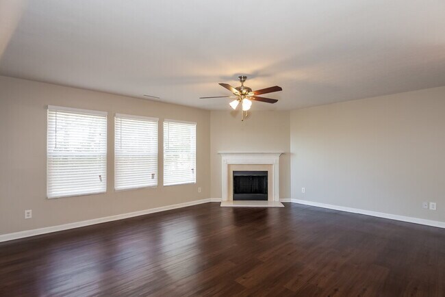 Foto del edificio - 5315 Bendix Ct