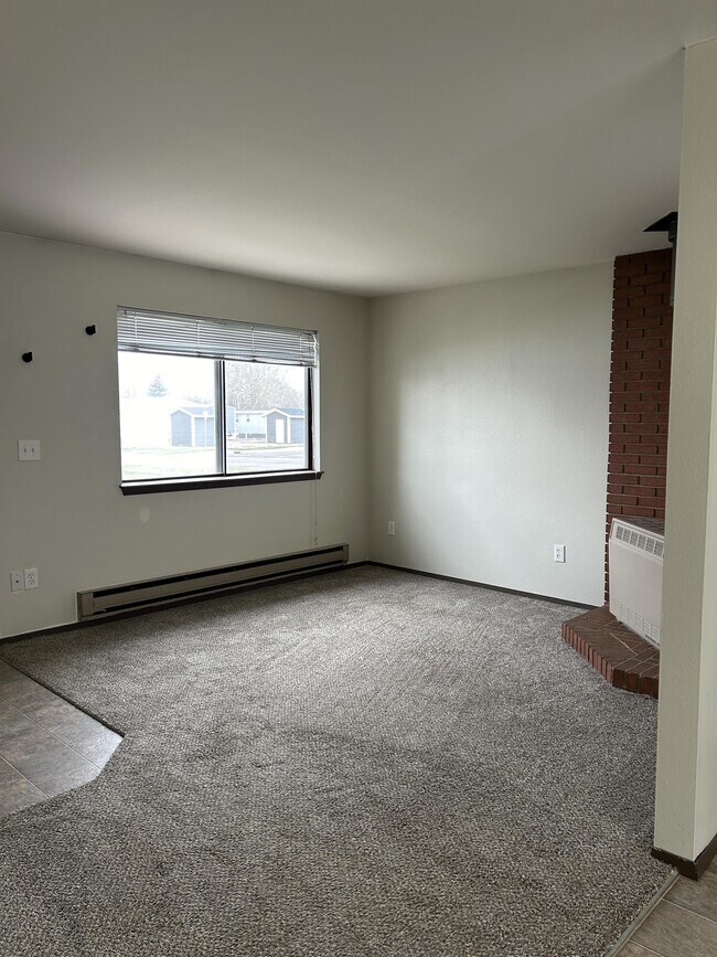 Building Photo - 331 S Sublette Ave