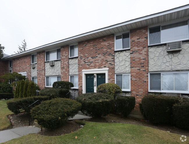 Building Photo - 2-8 S Marion Pl