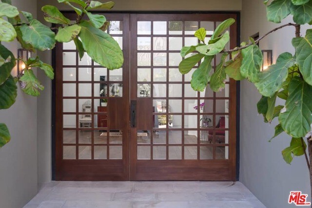 Foto del edificio - 3348 Clerendon Rd