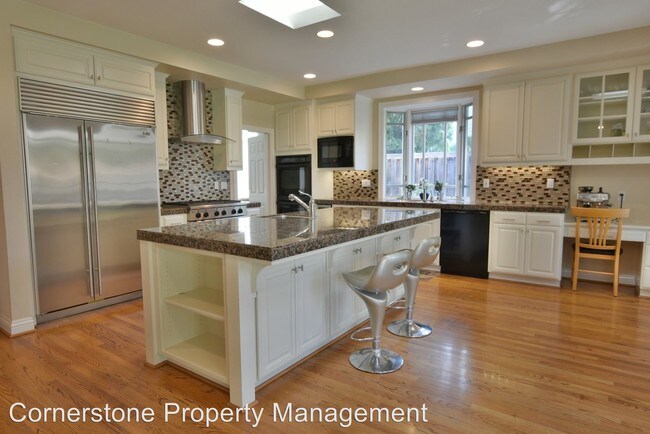 Building Photo - 4 br, 3.5 bath House - 21110 Canyon Oak Way