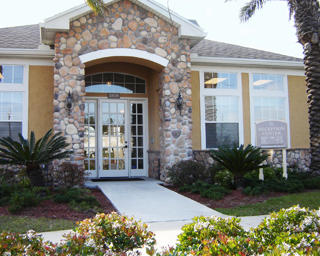 Ryan Oaks Apartments Clubhouse Entrance - Ryan Oaks