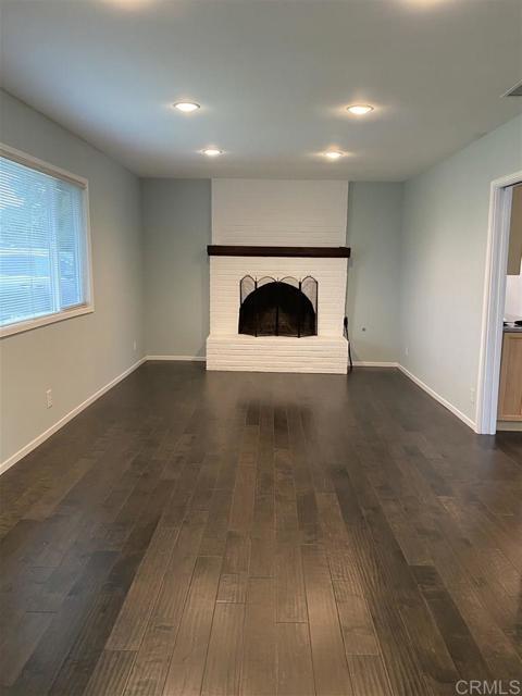 Building Photo - 526 Seabright Ln
