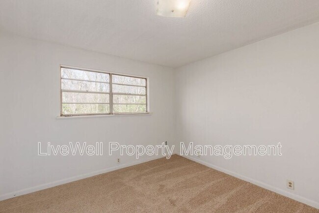 Foto del edificio - 1120 Hall St