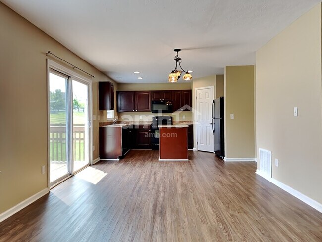 Foto del edificio - 1164 Turfway Ct