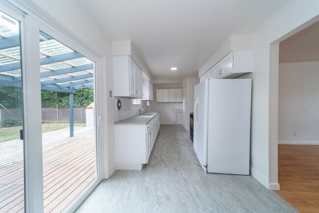 Building Photo - Captivating Cape Cod: Your Modern Oasis in...