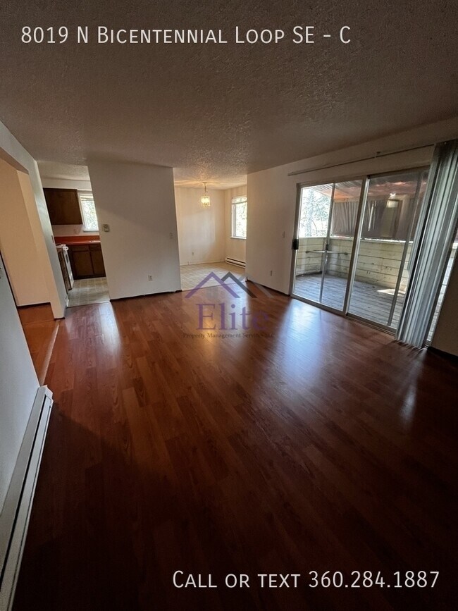 Foto del edificio - 8019 N Bicentennial Loop SE