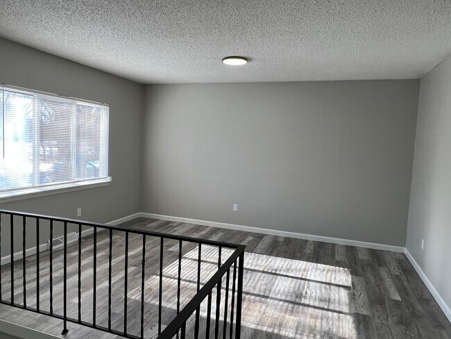 Building Photo - 2898 Palisades Ave