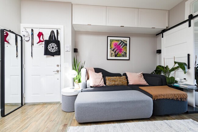 Foto del edificio - 815 Willow Ave