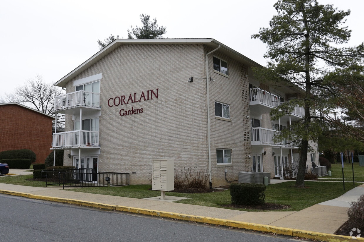 Foto principal - Coralain Gardens Apts