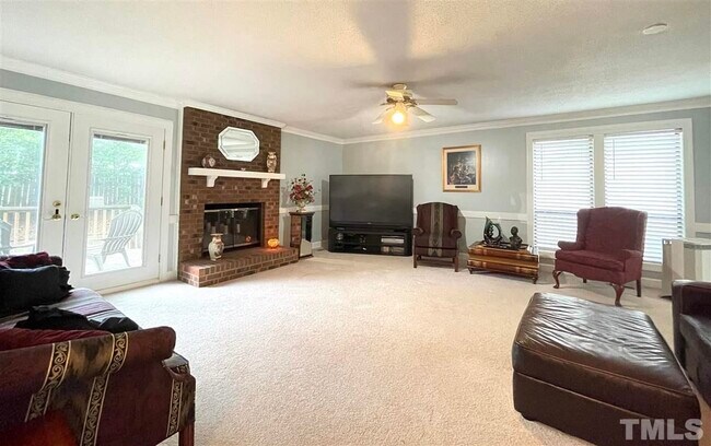 Building Photo - 103 Lake Pine Dr