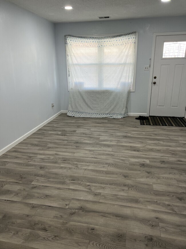 Foto del edificio - 4124 Powhatan Ave