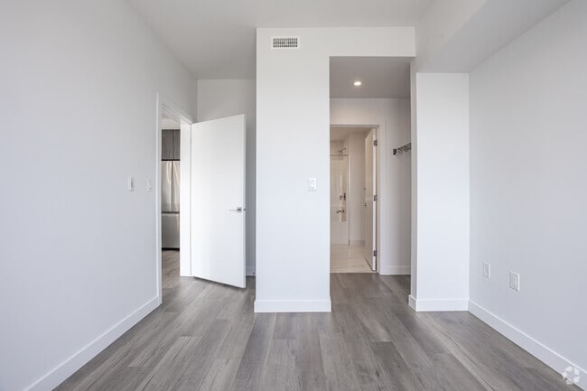 3 chambres, 2 salles de bain - 1034 pi2 - Première chambre - Heritage Flats