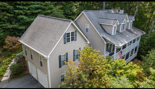 Foto del edificio - 42 Surrey Run