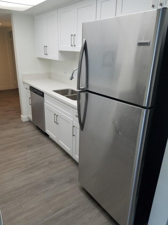 Foto del edificio - 731 S Detroit St