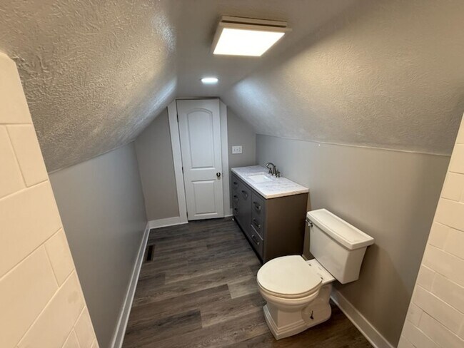 Foto del edificio - 367 E Morrill Ave