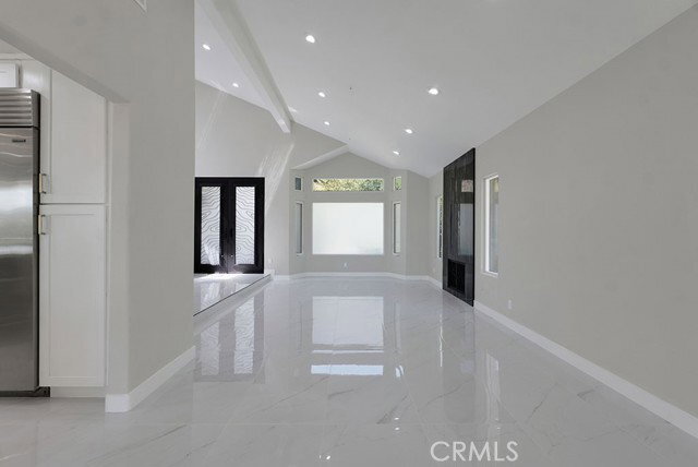 Foto del edificio - 12955 Louise Ave