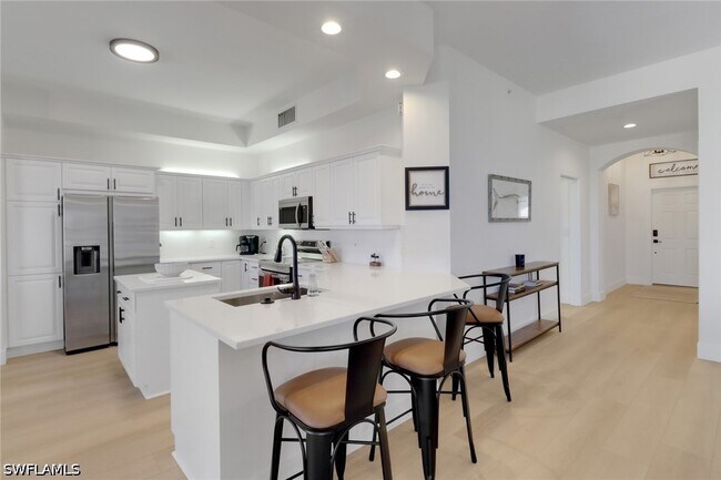 Foto del edificio - 451 Bayfront Pl