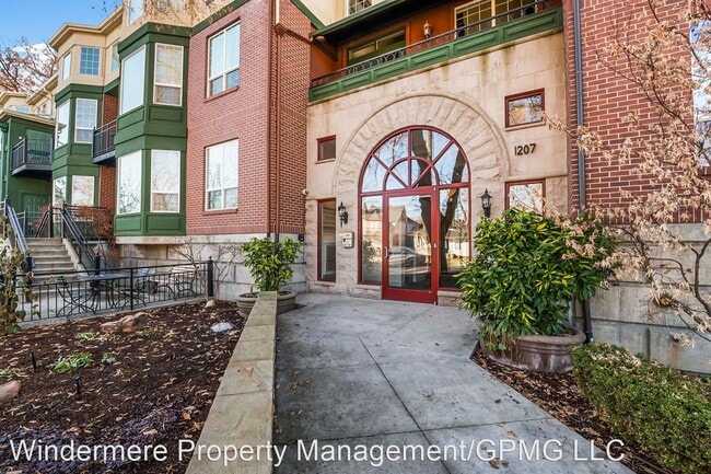 Building Photo - 2 br, 2 bath House - 1207 W. Fort St. #218