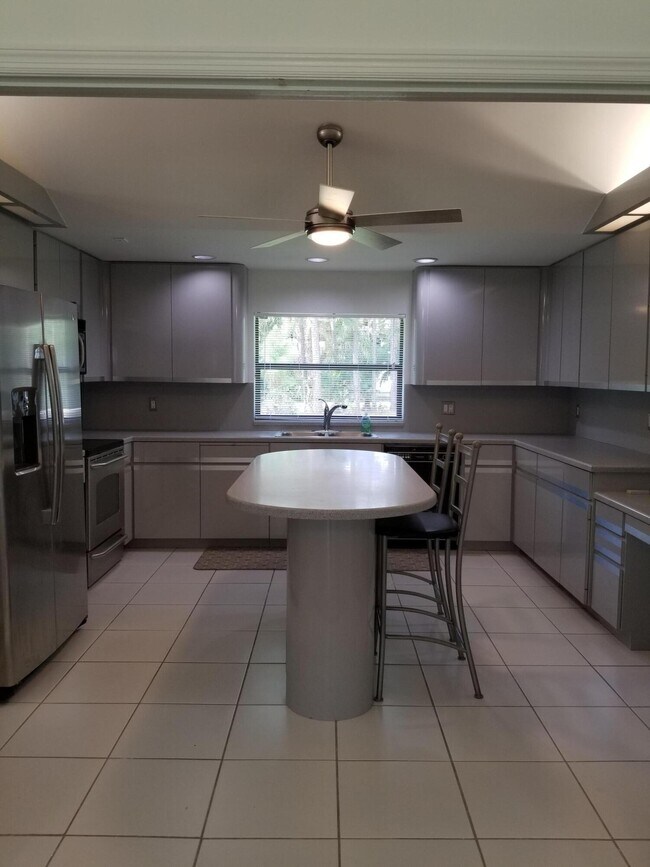 Foto del edificio - 16369 90th St N