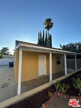 Building Photo - 10429 Oro Vista Ave