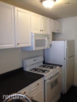 Building Photo - 2 br, 1 bath  - 402 9th St Apt 3J