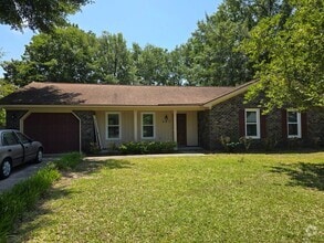 Building Photo - 407 Indian Dr