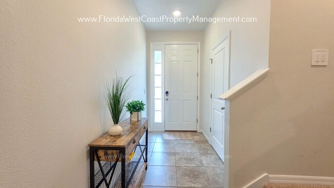 Building Photo - OUTSTANDING CORNER TOWNHOME  3 Bedroom/2.5 BATH PLUS FLEX- BONUS! SUPER LOCATION TO WATERSIDE- SA...
