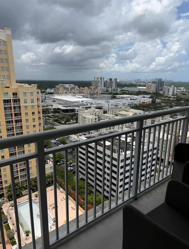 Foto del edificio - 9066 SW 73rd Ct