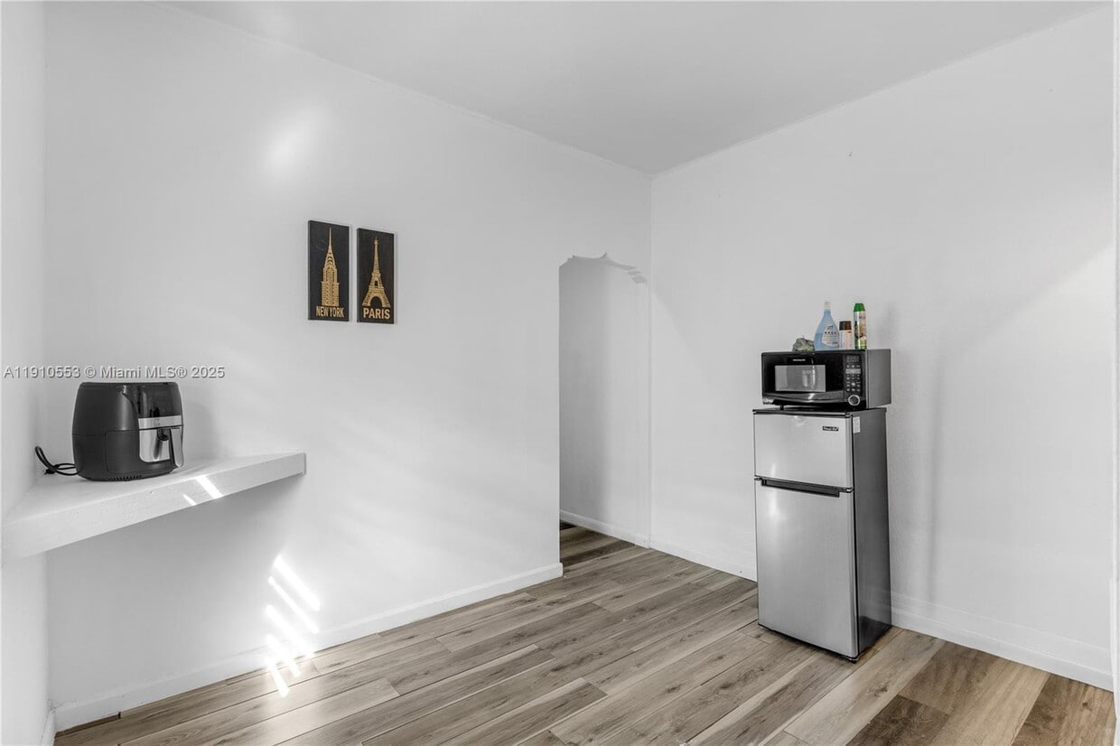 Foto principal - 2012 SE 15th St