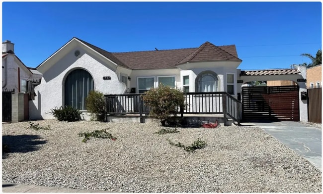 Photo - 1905-1907 W 74th St Apartment