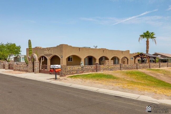 Building Photo - 12790 E 46th Dr