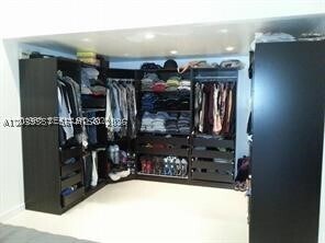 Foto del edificio - 546 NE 199th Terrace